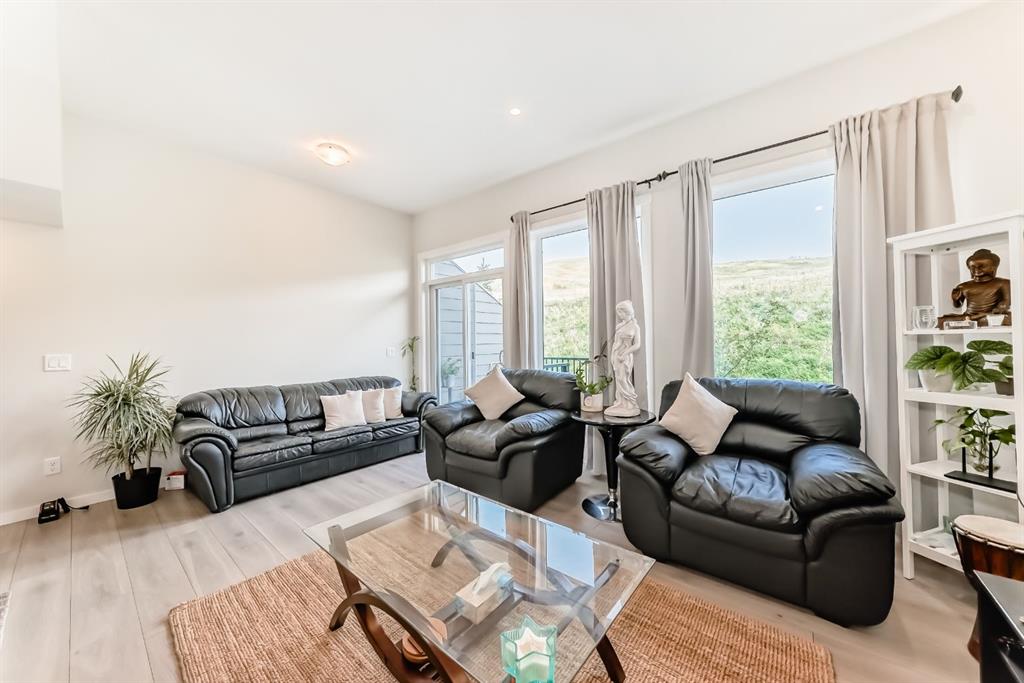 Picture for 206 Cranbrook Square SE