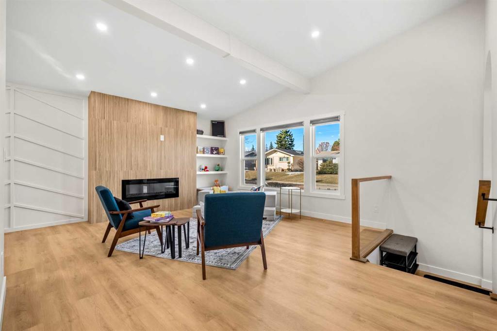 Picture for 10224 8 Street SW