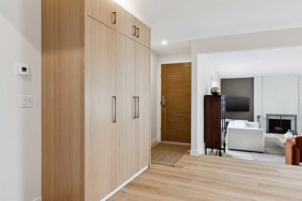 Picture for 419 Parkview Crescent SE