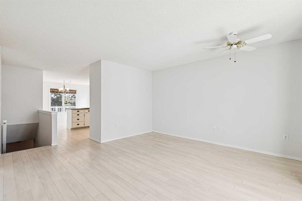 Picture for 34, 105 Elm Place 