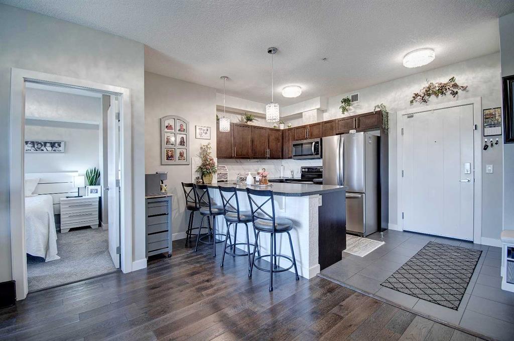 Picture for 2222, 604 East Lake Boulevard NE