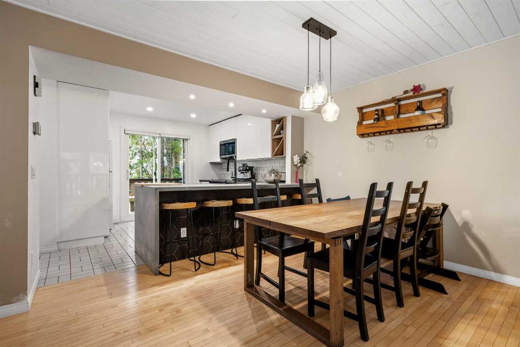 Picture for 1, 1061 Evergreen Circle 
