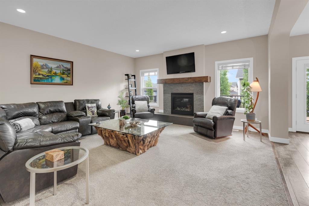 Picture for 300 Aspenmere Way 