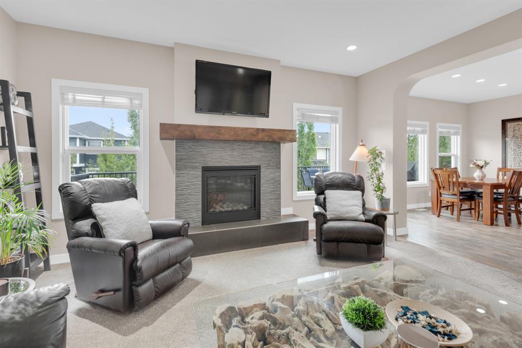 Picture for 300 Aspenmere Way 