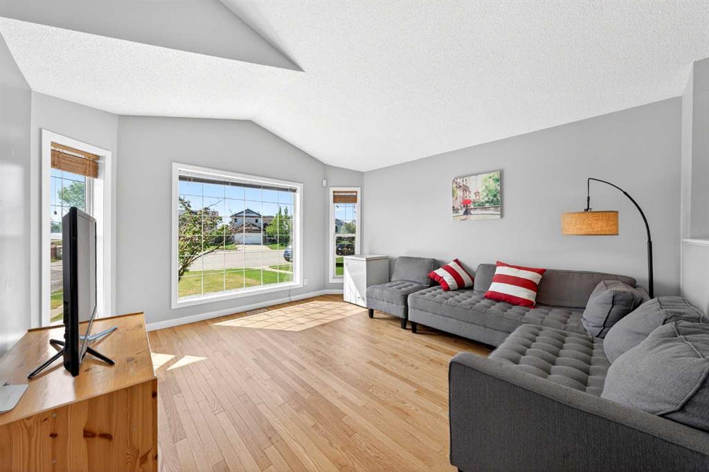 Picture for 391 Country Hills Place NW