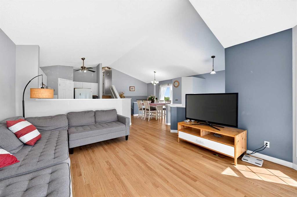 Picture for 391 Country Hills Place NW