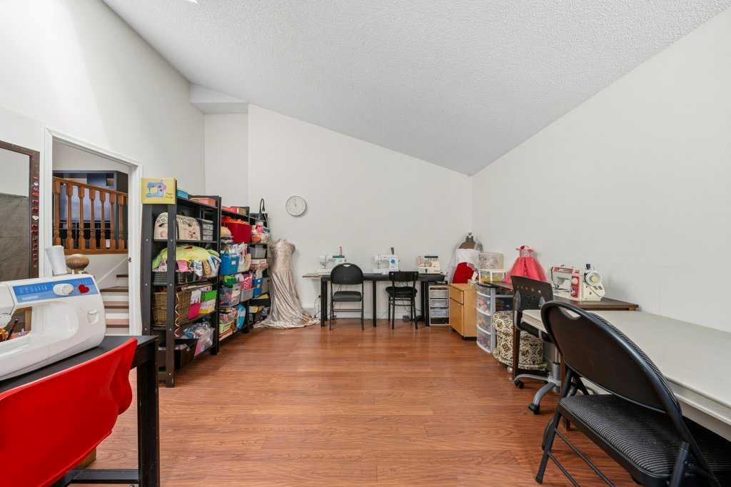 Picture for 112 Cedargrove Way SW