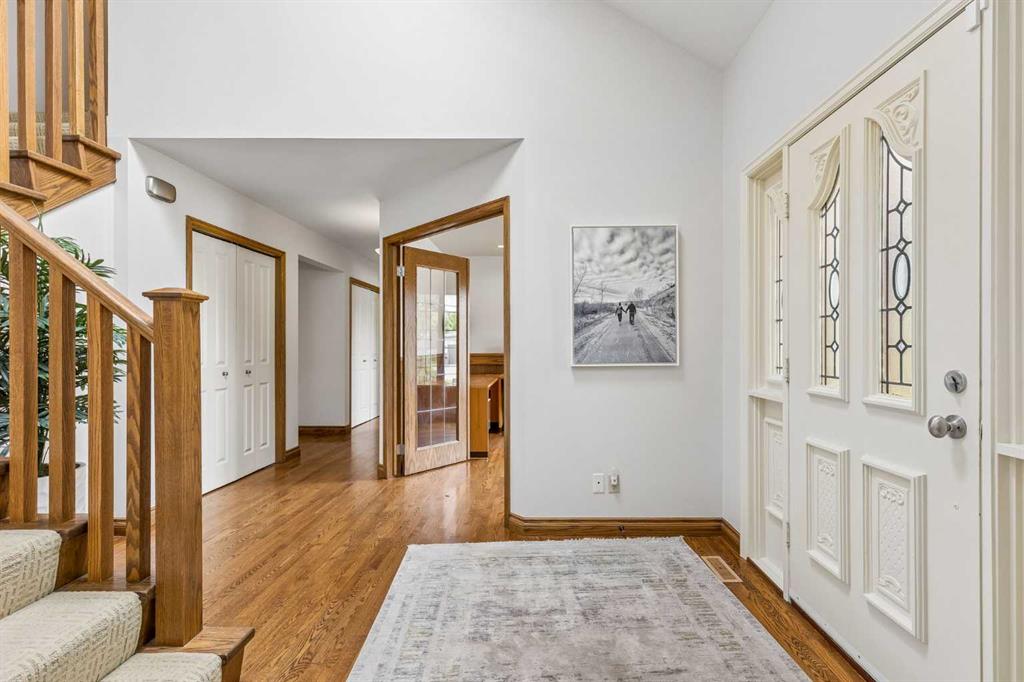 Picture for 65 Woodpath Terrace SW