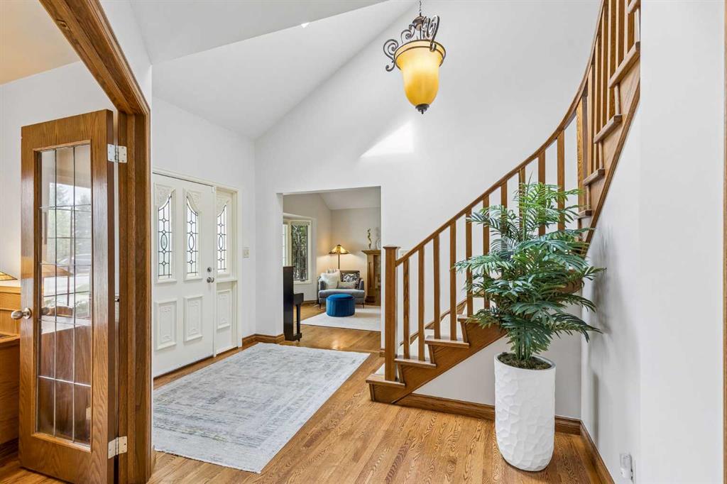 Picture for 65 Woodpath Terrace SW