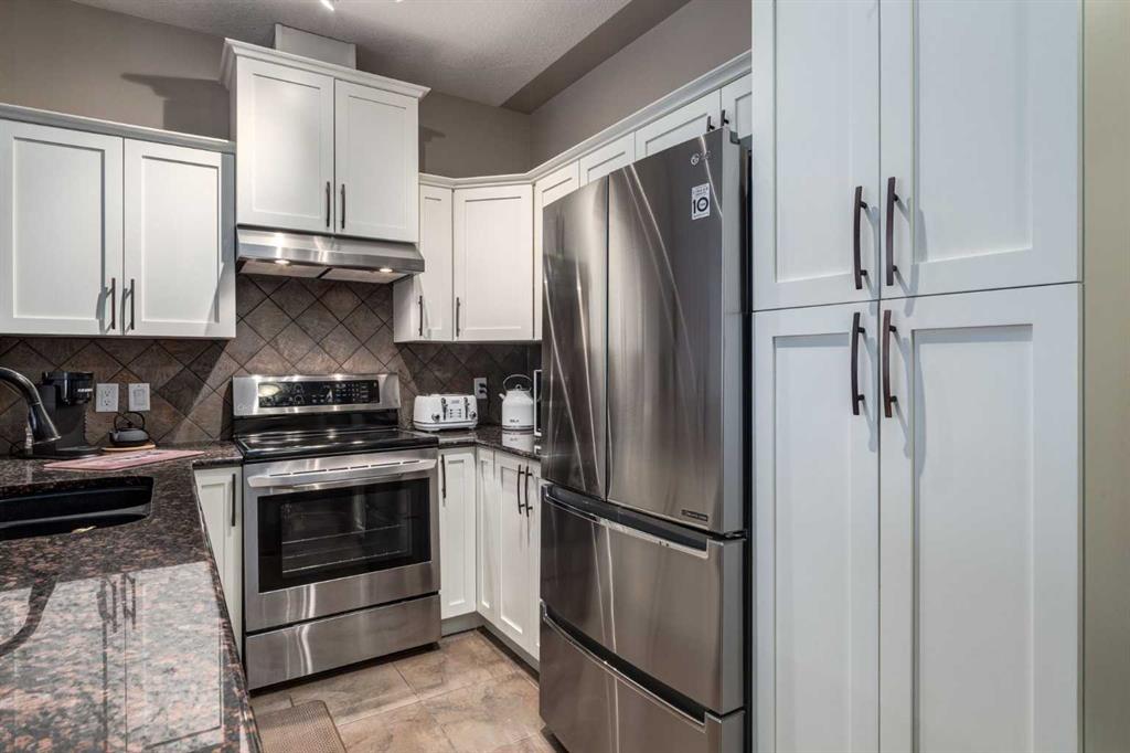 Picture for 502, 30 Discovery Ridge Close SW