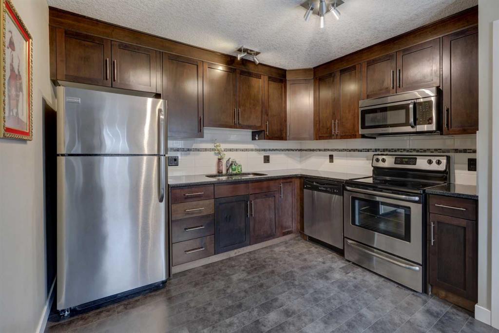 Picture for 147 Panatella Hill 