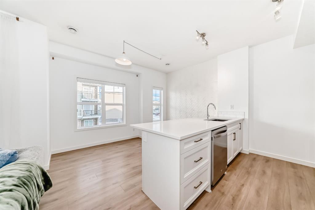 Picture for 802, 250 Fireside View 