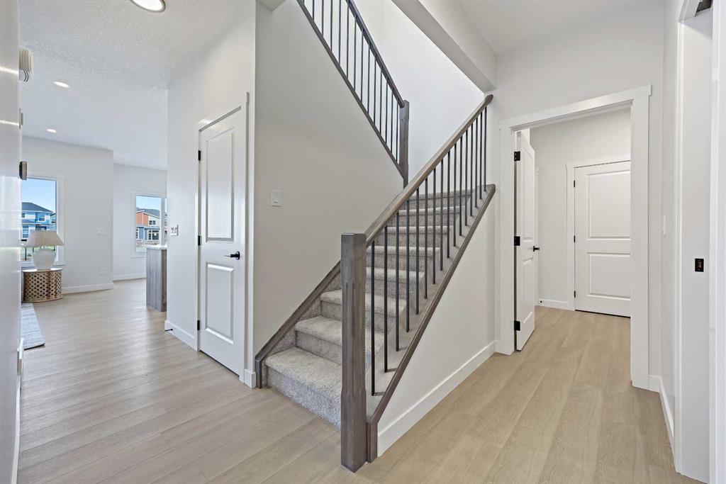 Picture for 634 Bayview Lane SW https://www.cirrealty.ca/reb/creb/83/A2266583_15.jpg
