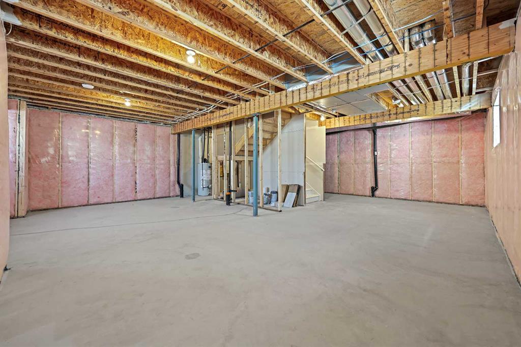 Picture for 634 Bayview Lane SW https://www.cirrealty.ca/reb/creb/83/A2266583_32.jpg