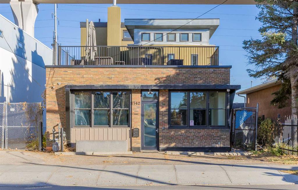 Picture for 1742 10 Avenue SW