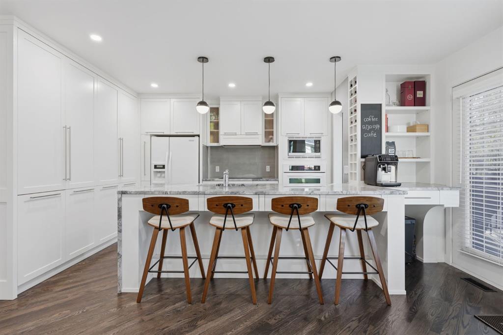 Picture for 191 Sierra Nevada Close SW