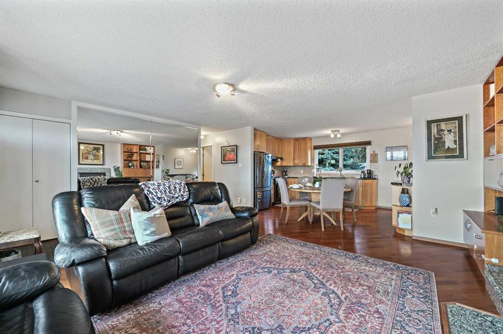 Picture for 719 Blackthorn Road NE