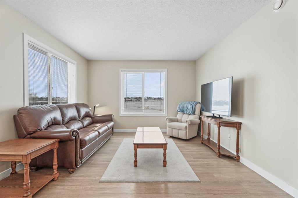 Picture for 8201, 2781 Chinook Winds Drive SW