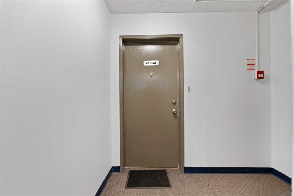 Picture for 204, 4328 4 Street NW