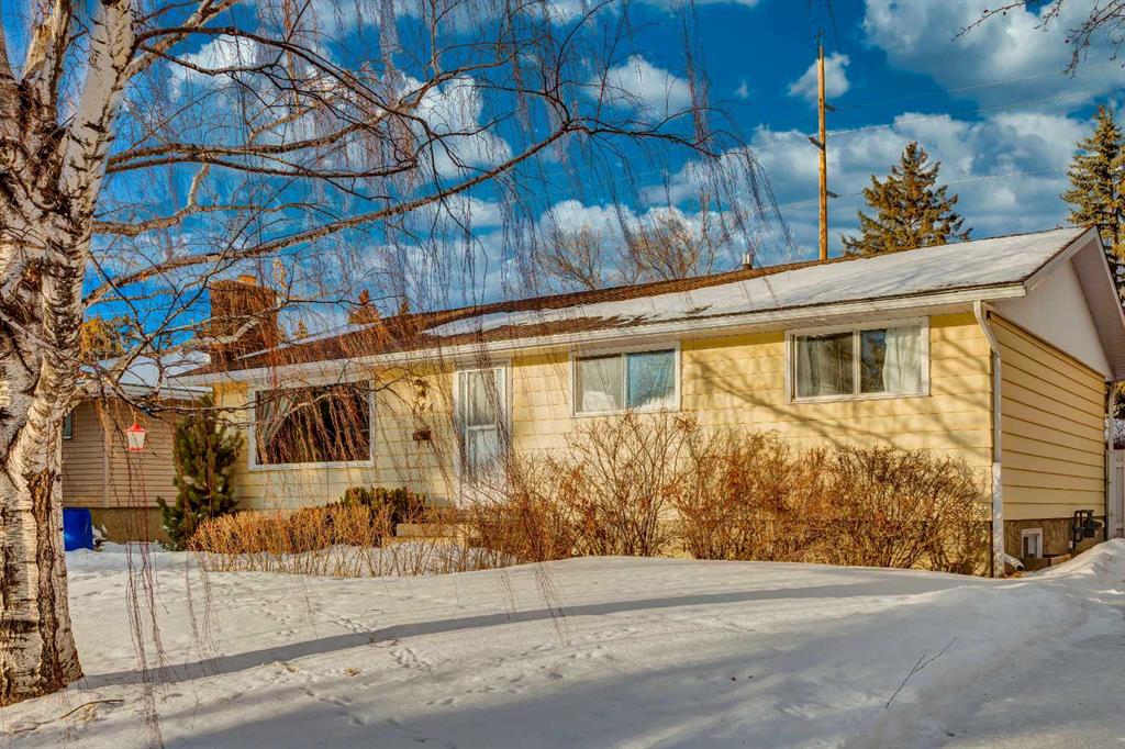 Picture for 744 Hunterston Crescent NW