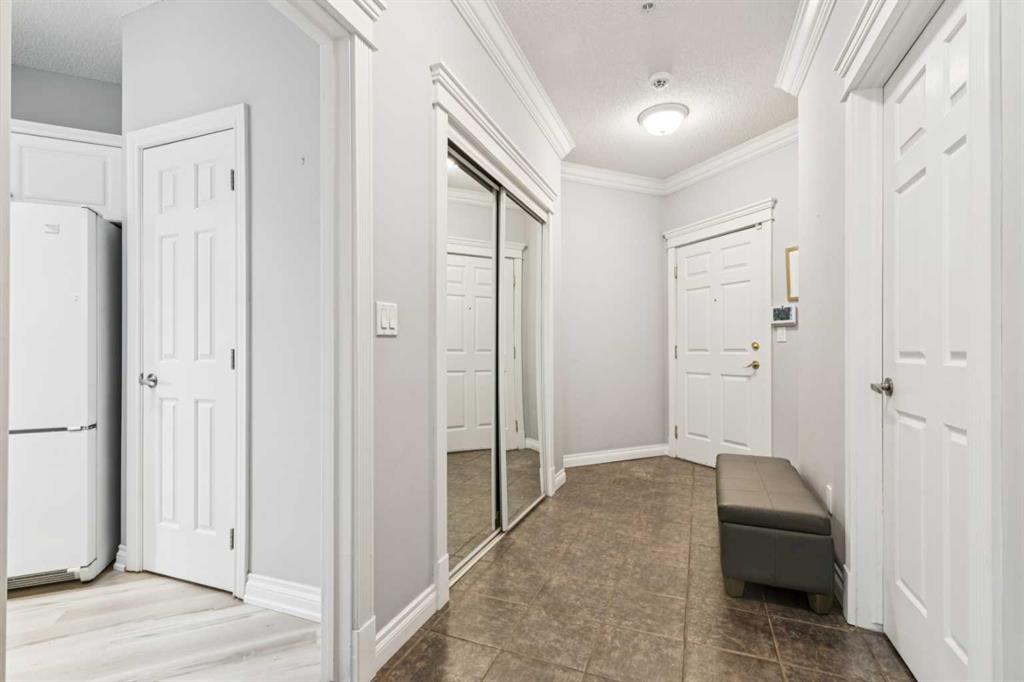 Picture for 106, 12505 Bonaventure Drive SE