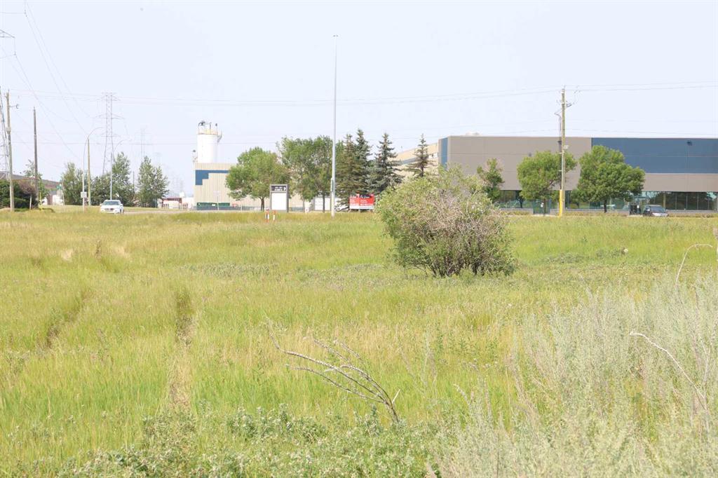 Picture for 5320 52 Avenue SE