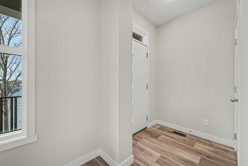 Picture for 120 Carringvue Way NW