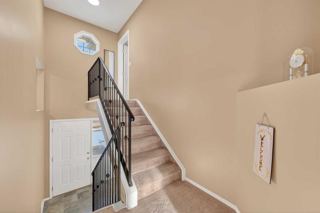 Picture for 16, 103 Fairways Drive NW