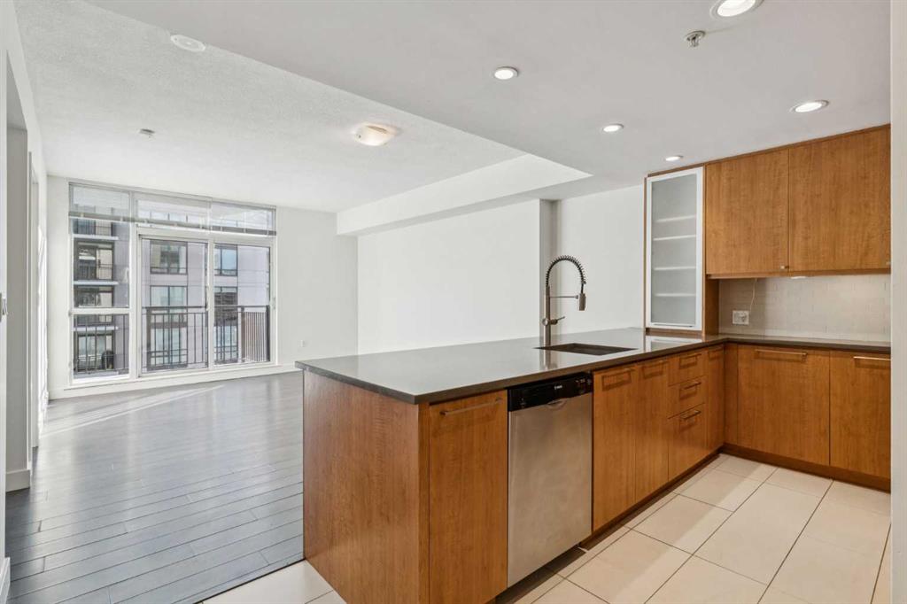 Picture for 605, 1118 12 Avenue SW