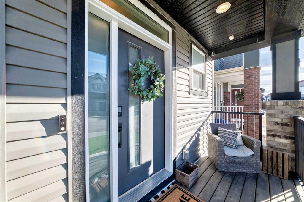 Picture for 513 Chinook Gate Square SW