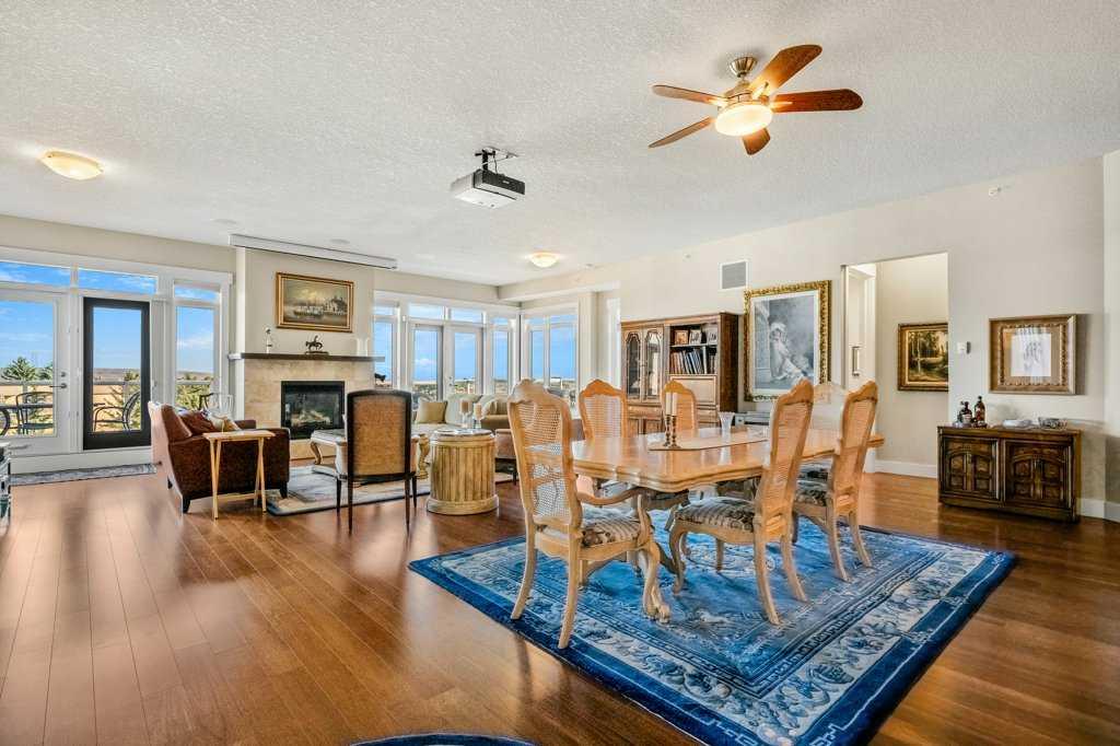 Picture for 404, 4 Hemlock Crescent SW