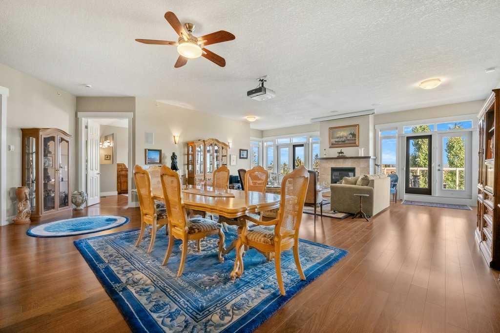 Picture for 404, 4 Hemlock Crescent SW