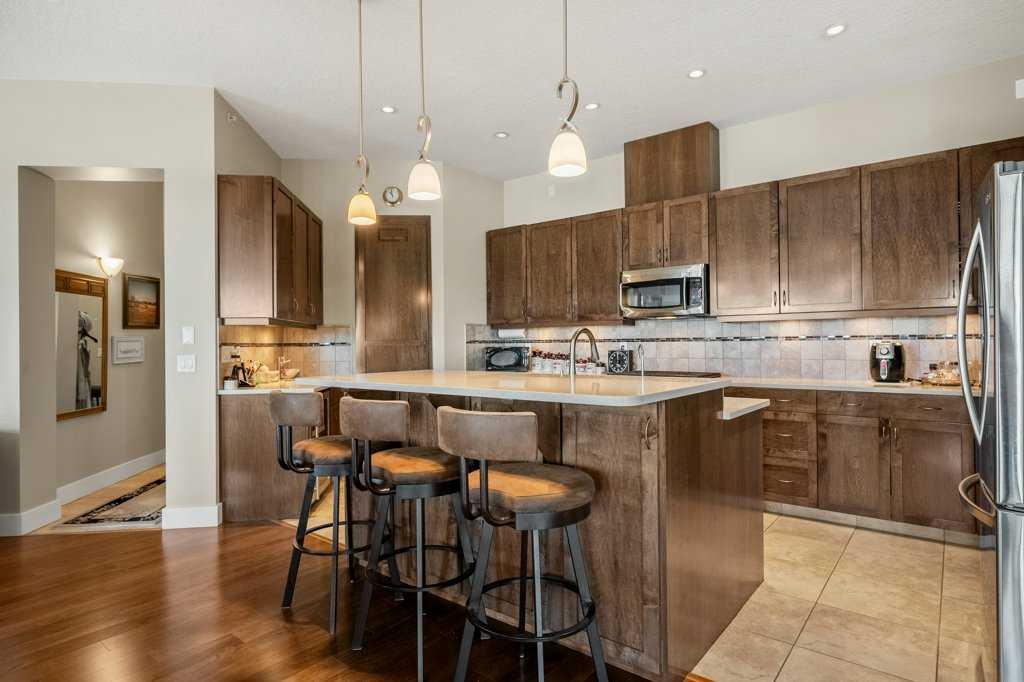 Picture for 404, 4 Hemlock Crescent SW