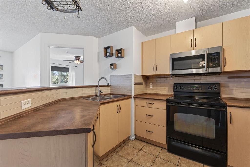 Picture for 2317, 10 Prestwick Bay SE