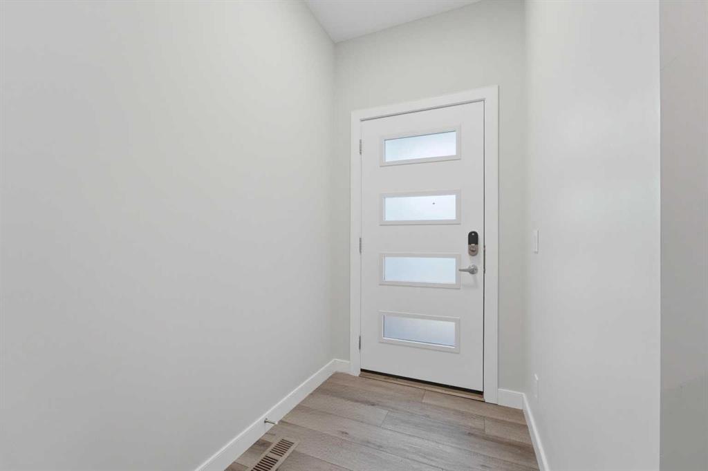 Picture for 30 Belmont Crescent SW