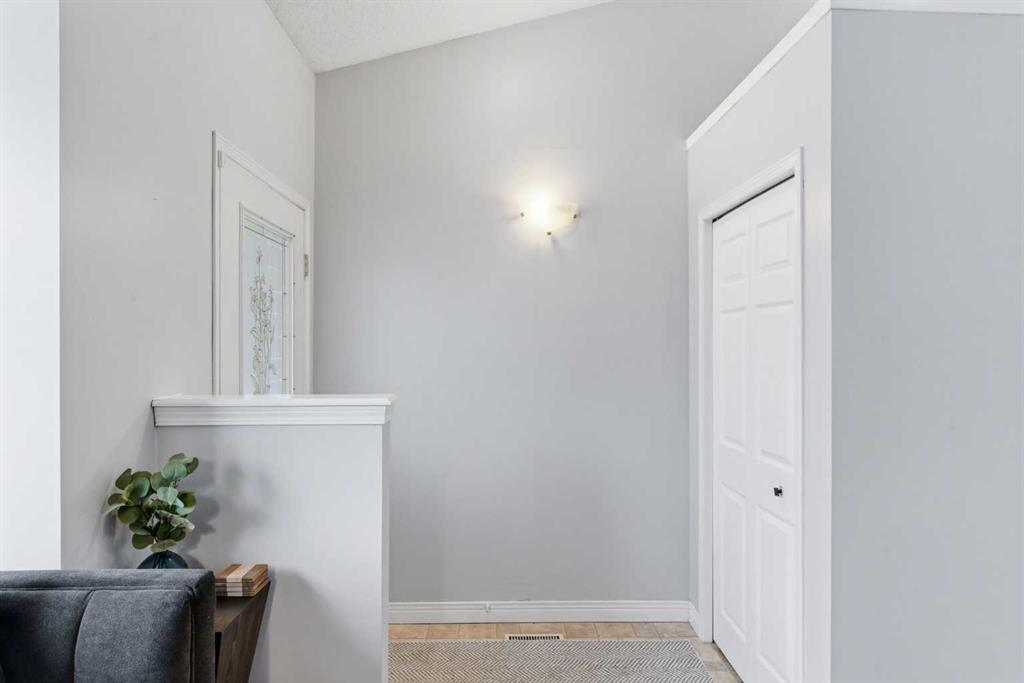 Picture for 871 Riverbend Drive SE