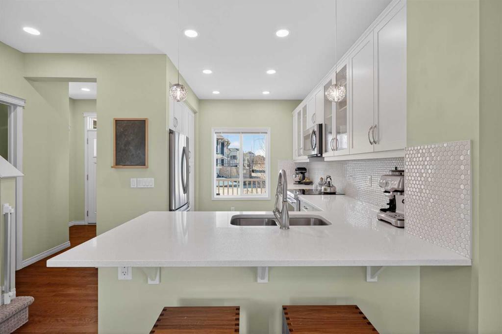 Picture for 228 Mahogany Grove SE