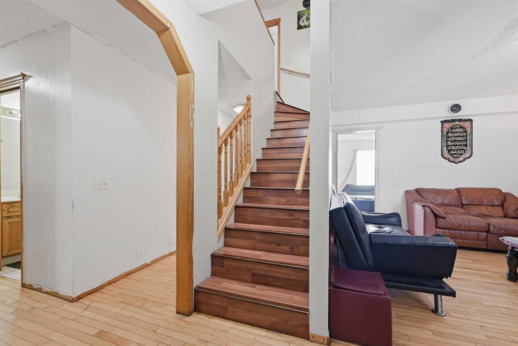 Picture for 64 Eldorado Close NE