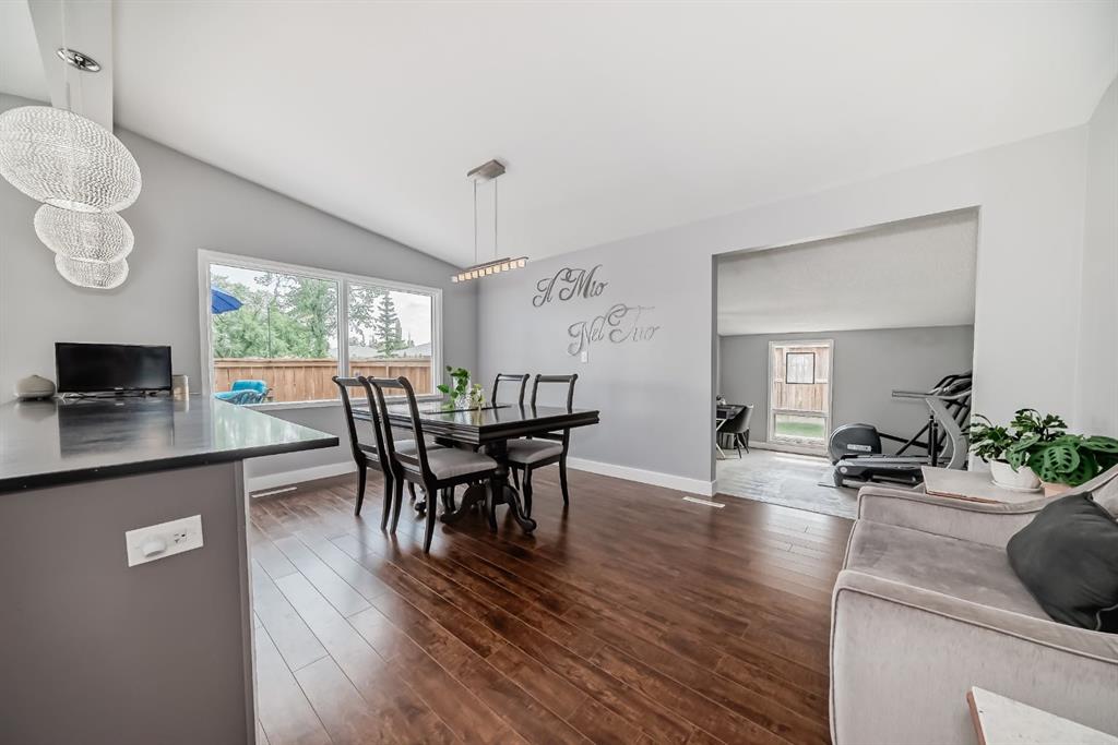 Picture for 5519 Buckthorn Road NW