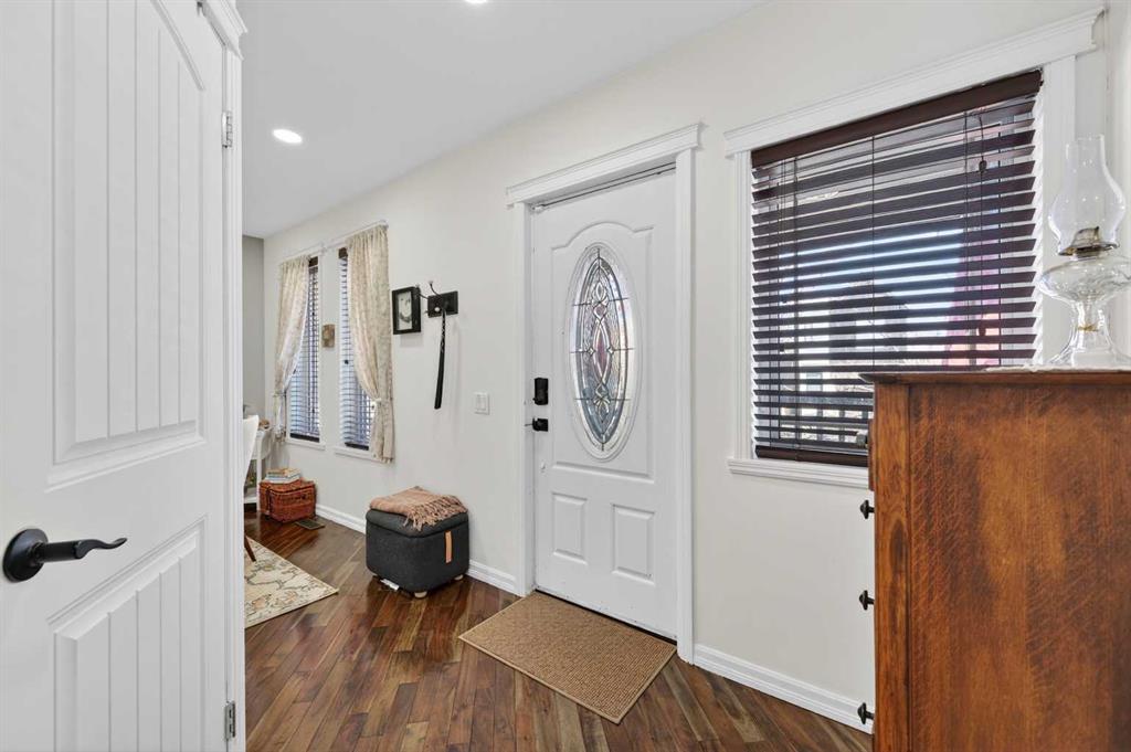 Picture for 127 27 Avenue NE