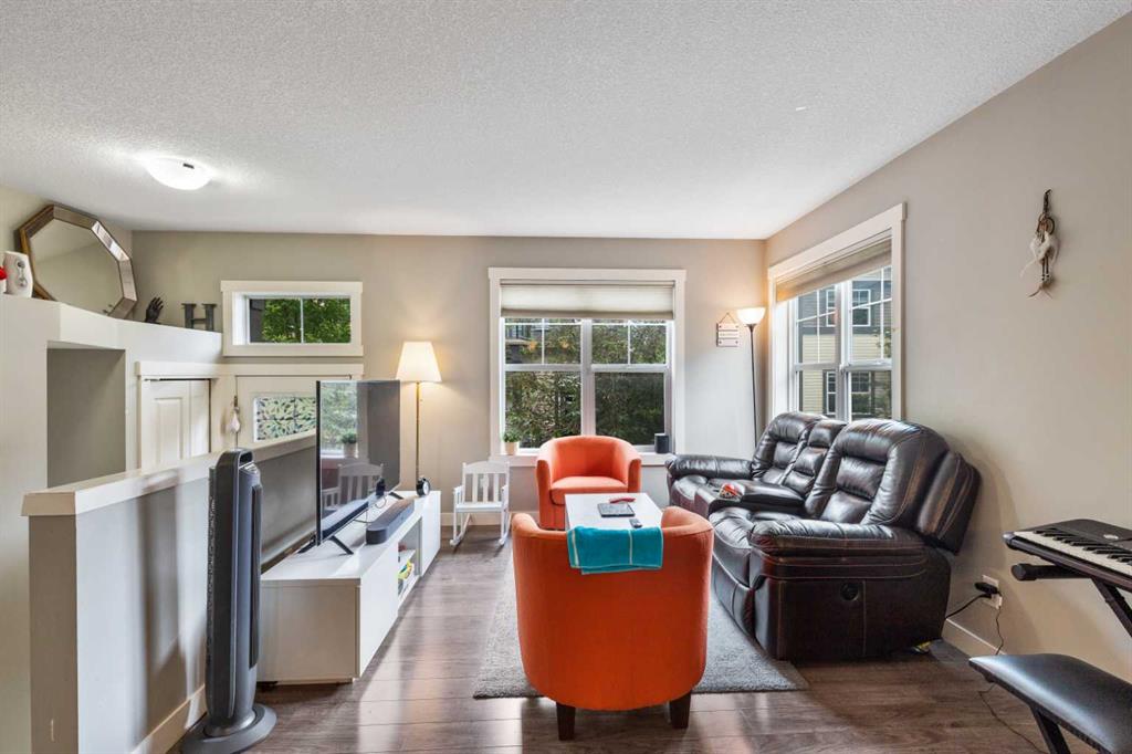 Picture for 319 Mckenzie Towne Square SE