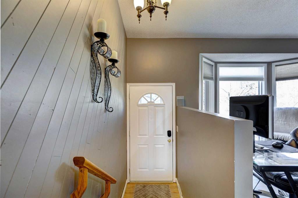 Picture for 116 Macewan Ridge Close NW