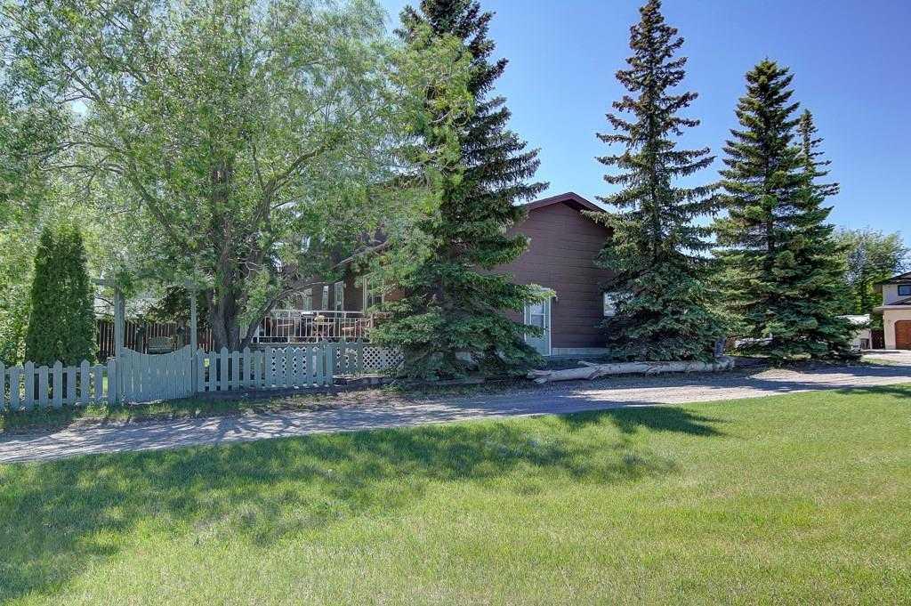 Picture for 51 Parkwood Crescent 