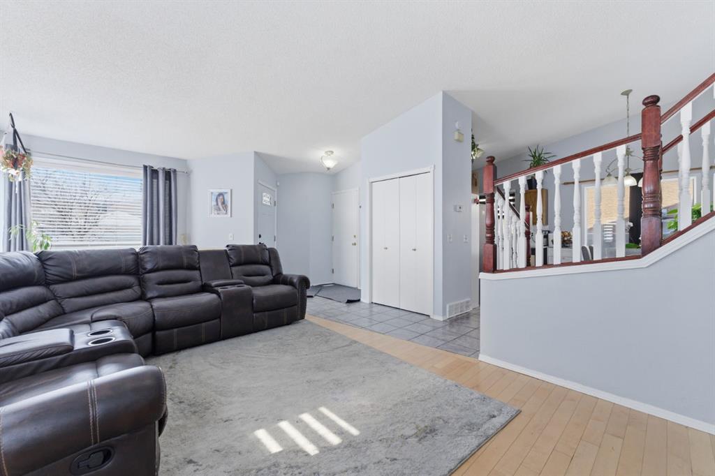Picture for 20 Applewood Way SE