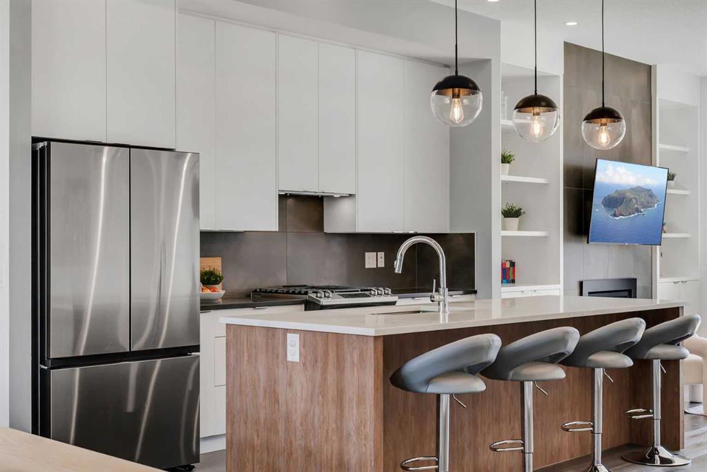 Picture for 947 31 Avenue NW