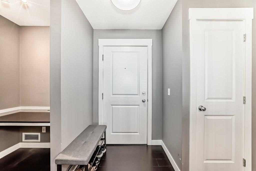 Picture for 3313, 11 Mahogany Row SE