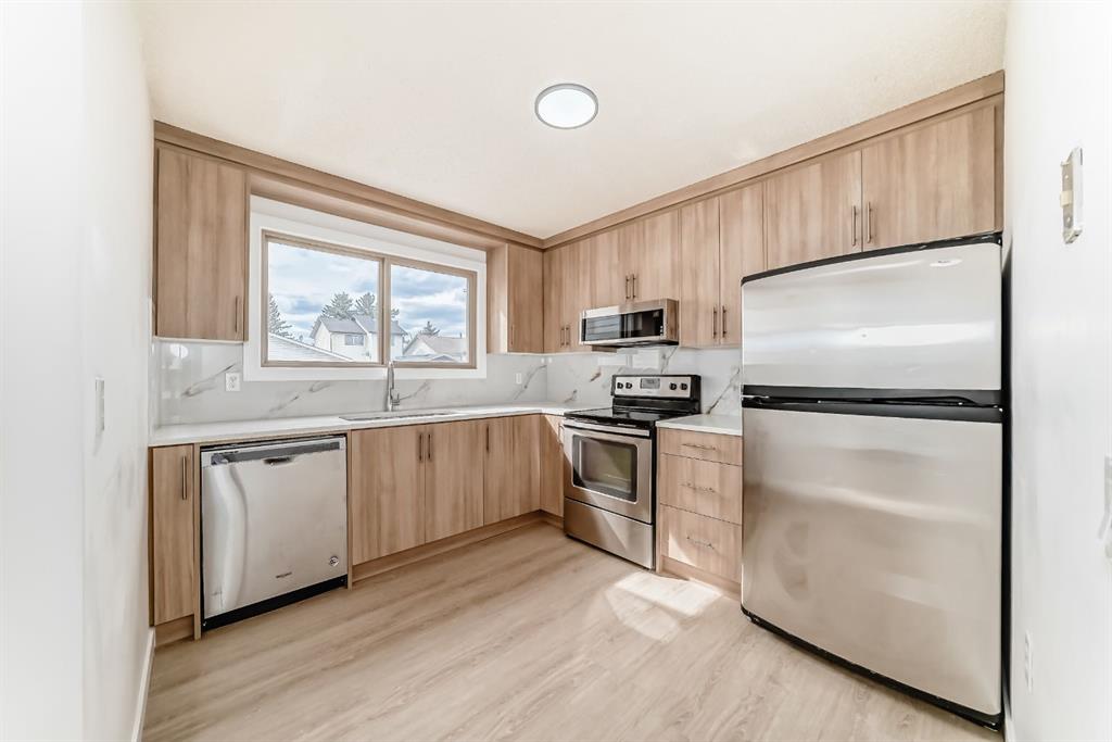 Picture for 4327 38 Street NE