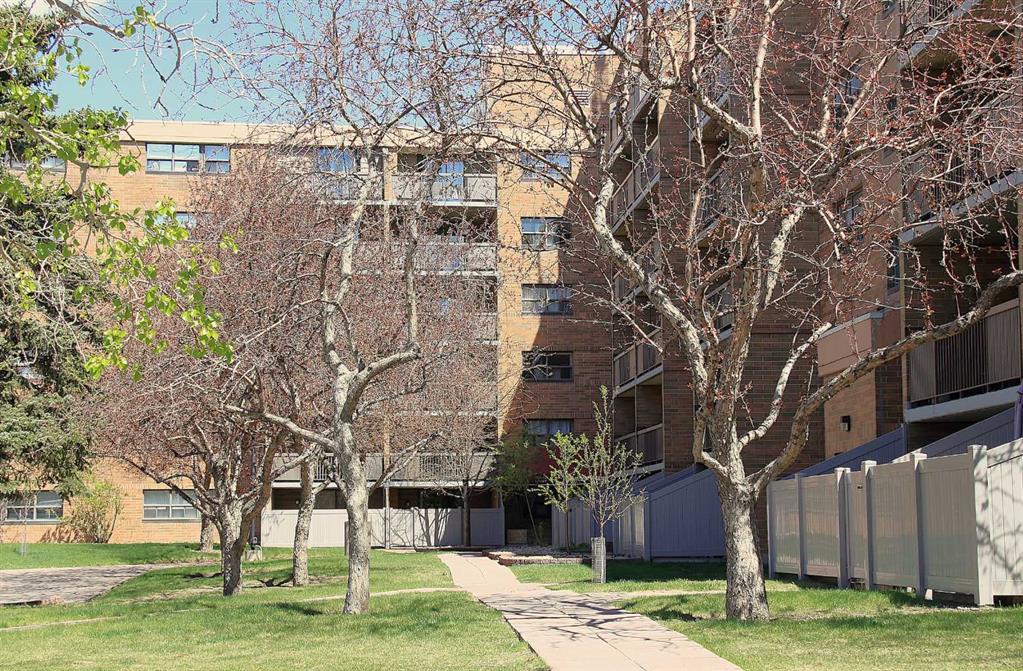 Picture for 223, 30 Mchugh Court NE