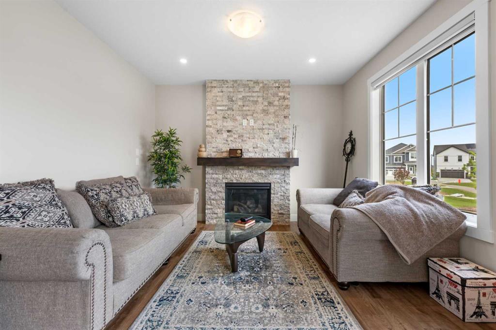 Picture for 629 Southwinds Close SW