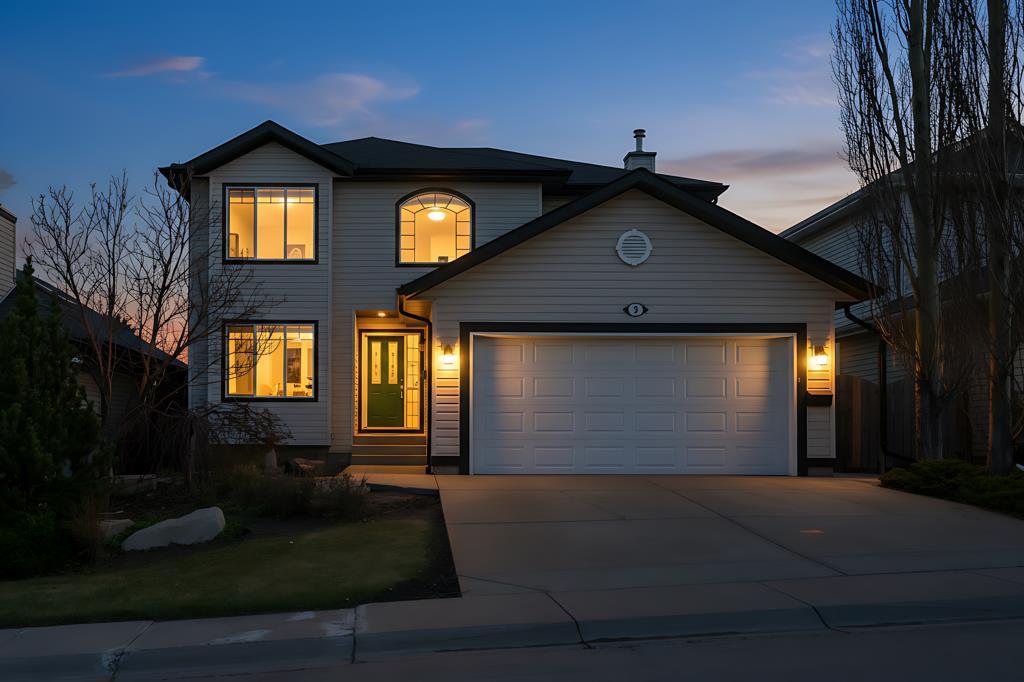 Picture for 8 Valley Creek Crescent NW